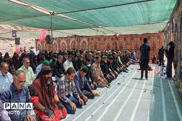 پخت حلیم در روز اربعین حسینی شهر بار نیشابور