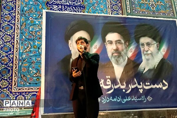 صد و بیست و هفت  شب استقامت در قرچک؛ خیابان همچنان شاهد حماسه حضور مردم 