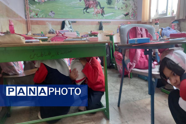 مانور زلزله در مدارس پیشوا «با شعار مدرسه ایمن، جامعه تاب آور»