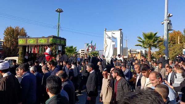 استقبال باشکوه مردم کوهدشت از شهدای گمنام  