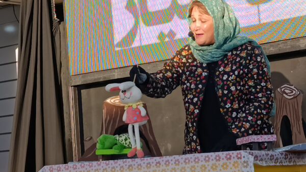 تماشاخانه سیار در شهر سفیددشت 