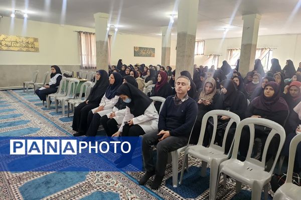 اولین دوره آموزشی کیفیت بخشی برنامه‌های سلامت و تندرستی ویژه آموزگاران پایه مدارس ابتدایی منطقه کهریزک 