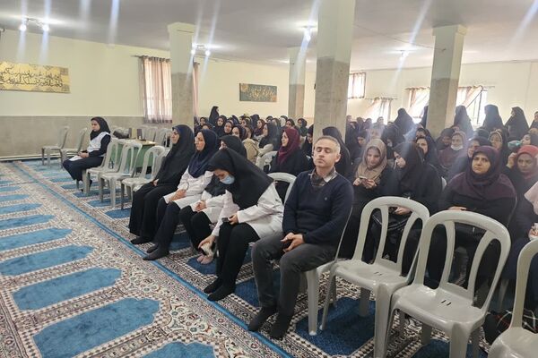 اولین دوره آموزشی کیفیت بخشی برنامه‌های سلامت و تندرستی ویژه آموزگاران پایه مدارس ابتدایی منطقه کهریزک 