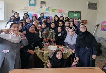 از معلم جان روشن یافتیم