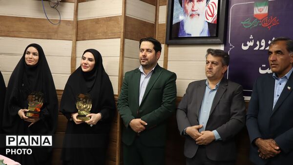 تقدیر از برترین‌های پرورشی پاکدشت 