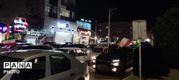 رژهٔ خودرویی در بلوار فضل نیشابور