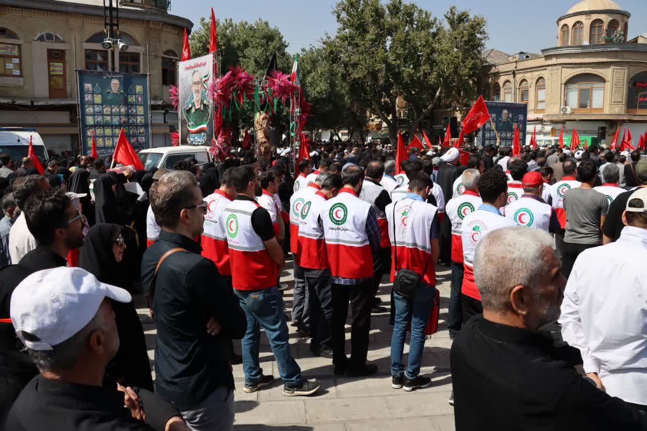 حضور اعضای جمعیت هلال‌احمر استان همدان در مراسم تشییع پیکر سردار شهید سپهبد علی شادمانی