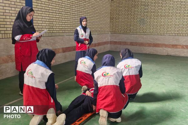  مسابقات شهرستانی طرح دادرس در دبیرستان حضرت زینب(س)