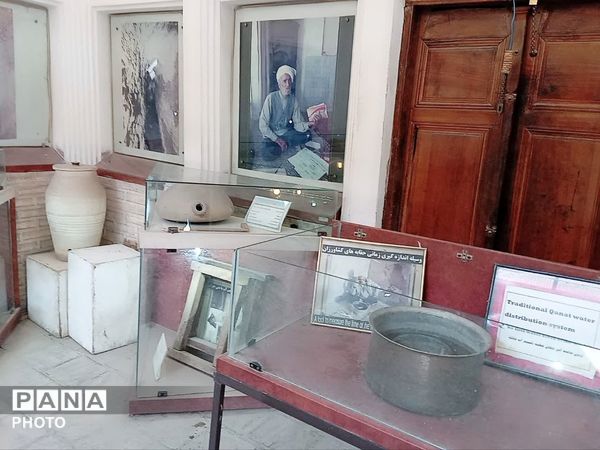 بازدید آموزشی دانش‌آموزان دبیرستان امام خمینی (ره) از موزه آب و طرح داناب