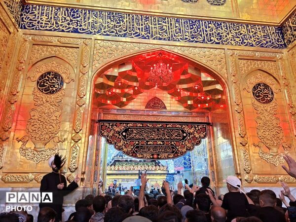 قلب ها برمدار حسین بن علی (ع) می‌تپد