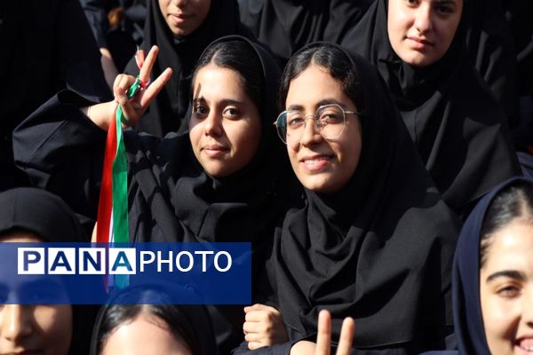 هفته تربیت‌بدنی با شور و انرژی در دبیرستان شاهد مرضیه 