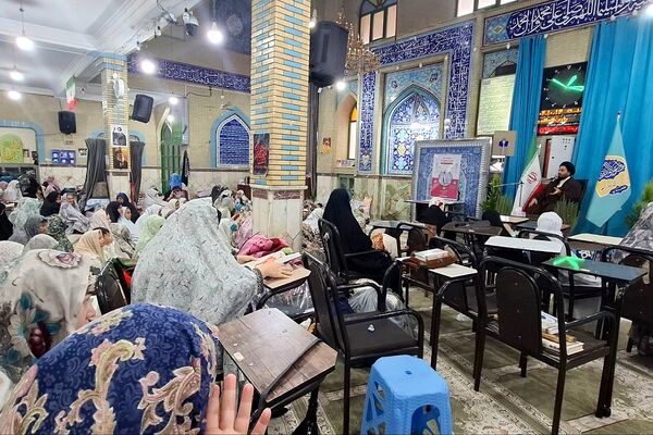 اعتکاف دانش‌آموزی مسجد اعظم قلعه‌نو