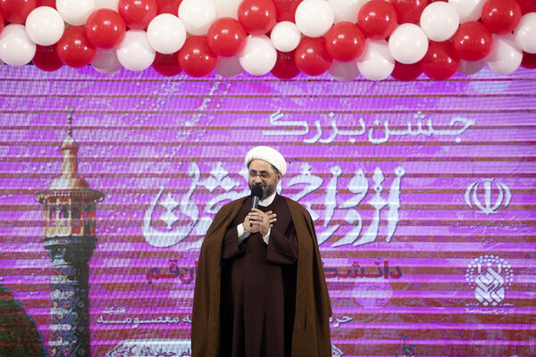 جشن ازدواج ۶۵۰ زوج دانشجوی دانشگاه‌های قم در سالروز میلاد جوادالائمه(س)