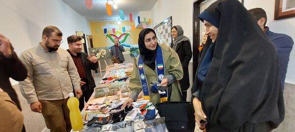 برپایی بازارچه دست سازه‌ها در کانون شهید مطهری سملقان