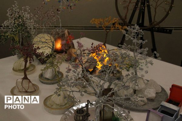 سیری در نمایشگاه دستاوردهای کانون‌های فرهنگی‌ تربیتی در آذربایجان شرقی