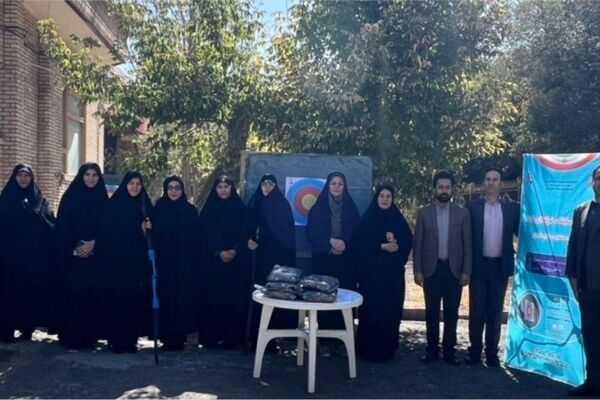 کمانِ اراده در دستان بانوان فرهنگی اداره کل آموزش و پرورش آذربایجان شرقی