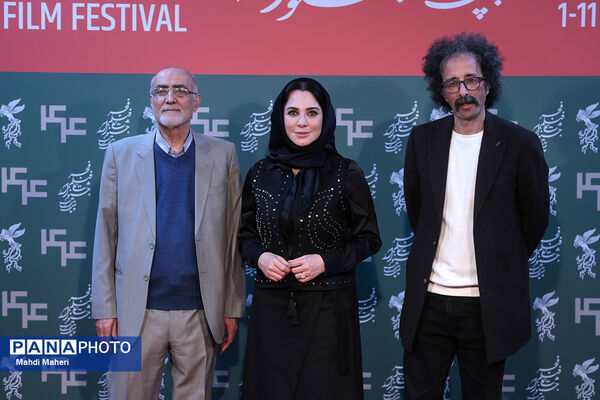 فرش قرمز فیلم «سرزمین فرشته‌ها» با حضور سلاف فواخرجی بازیگر عرب
