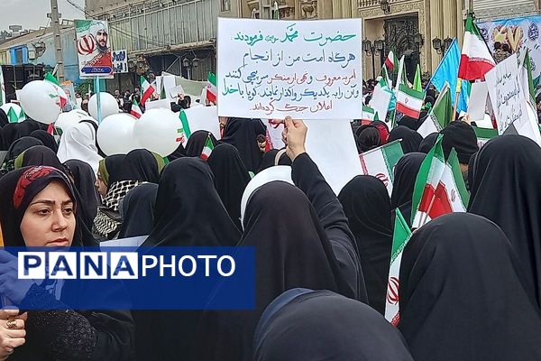 تجدید میثاق مردم ولایتمدار قرچک در راهپیمایی ۲۲ بهمن