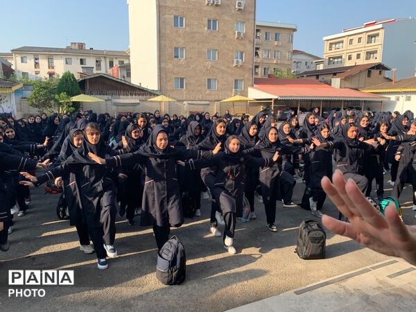 مهر، مقاومت و افتخار؛ شروع هفته اول سال تحصیلی در فرزانگان رشت