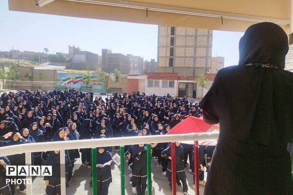 جشن عاطفه‌ها؛ مهربانی در آستانه سال تحصیلی