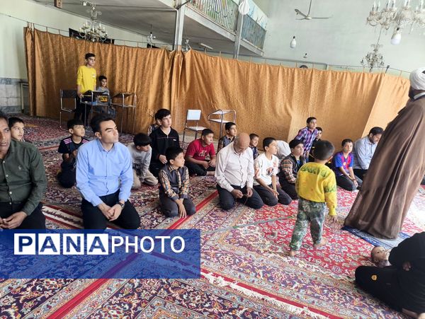 اقامه نماز جماعت به صورت مستمر و روزانه در دبستان شهید نجفی فدافن