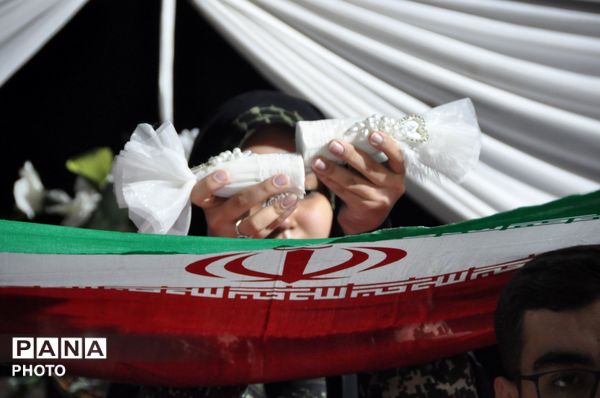 طنین خطبه عقد بیست زوج جانفدای ایران در شب‌های بعثت مردم مرند 