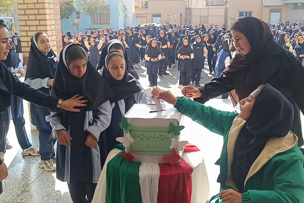تمرین مسئولیت‌پذیری اجتماعی در مدارس شهرستان شهریار