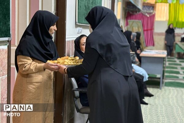 هر دانش‌آموز، یک مهارت؛ گامی در مسیر توانمندسازی دانش‌آموزان دبیرستان نشاط