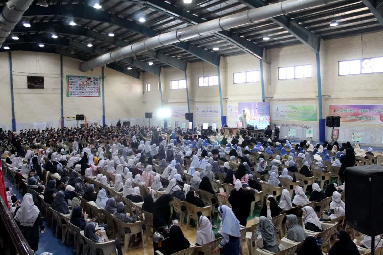 طنین «سوگ خورشید» در اجتماع دانش‌آموزان کاشانی