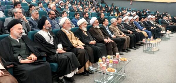 اولین اجلاس نماز با عنوان نماز نسل‌نو و رسالت ما در کاشان