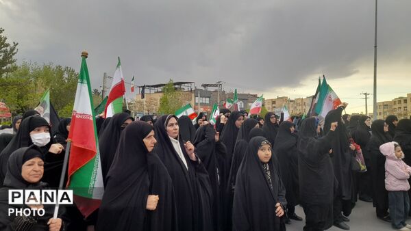 حضور مردم محله  جاهدشهر و مسجد قائم‌المهدی  در مراسم اربعین شهادت آیت‌الله سید علی خامنه‌ای