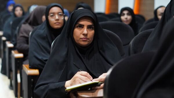 افتتاحیه جلسات جهاد تبیین معلمانه و گروه‌های پیشرفت مدارس