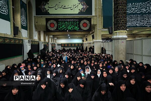 اولین شب عزاداری فاطمیه‌ با حضور رهبر معظم انقلاب