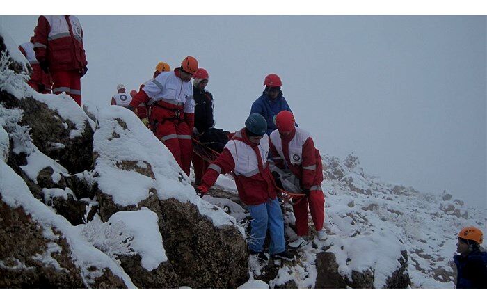 اعزام اکیپ‌های امداد کوهستان به منطقه سقوط هواپیمای تهران-یاسوج با دستور وزیر ورزش