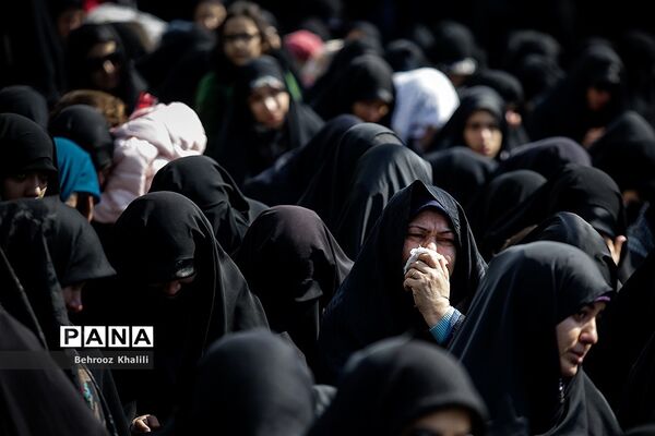 تجمع فاطمیون در میدان کاج