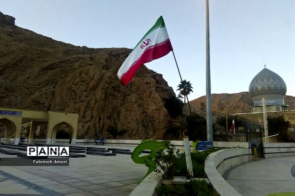 امام زاده پیرمراد (ع) و آرامگاه شهدای دفاع مقدس‎ داراب