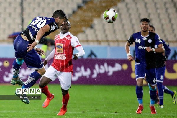 دیدار تیم‌های  پرسپولیس تهران  و  استقلال خوزستان