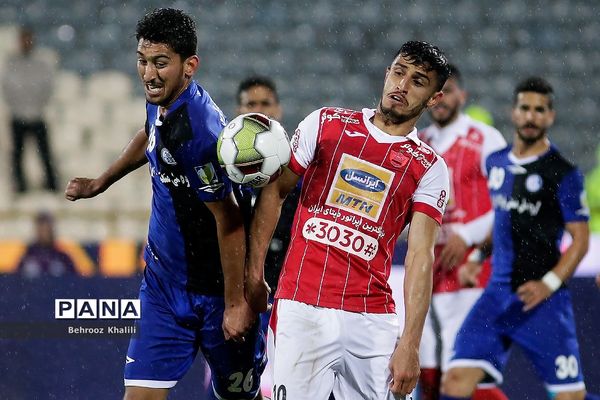 دیدار تیم‌های  پرسپولیس تهران  و  استقلال خوزستان