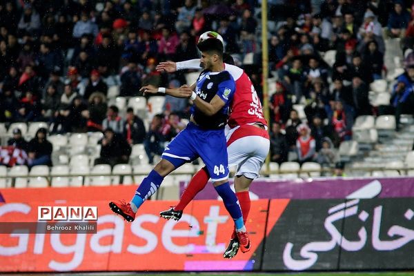 دیدار تیم‌های  پرسپولیس تهران  و  استقلال خوزستان