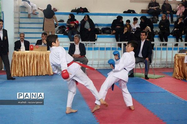 مسابقات کاراته «جام فجر» در آذربایجان شرقی