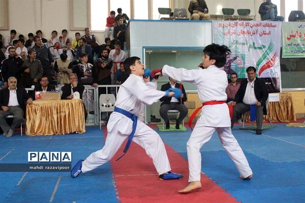 مسابقات کاراته «جام فجر» در آذربایجان شرقی