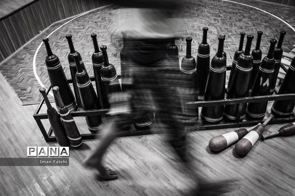 تمرین اعضای تیم ملی زورخانه‌ای کشور