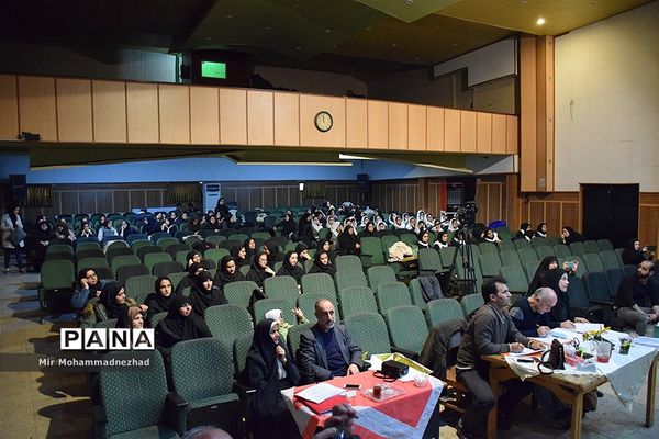 جشنواره سرود دانش‌آموزی در بابل