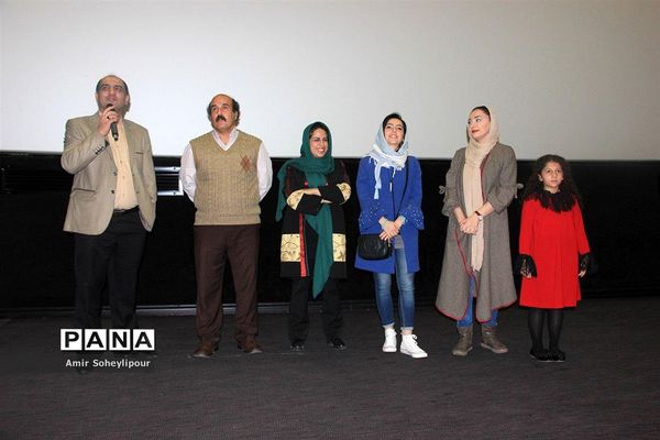 اکران عمومی فیلم سینمائی «مادری»