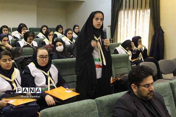 بازدید دانش آموزان پیشتاز آذربایجان شرقی از سازمان تامین اجتماعی