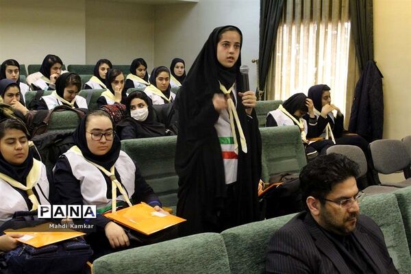 بازدید دانش آموزان پیشتاز آذربایجان شرقی از سازمان تامین اجتماعی