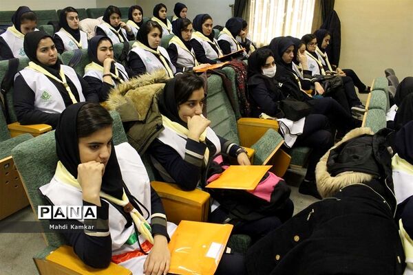 بازدید دانش آموزان پیشتاز آذربایجان شرقی از سازمان تامین اجتماعی