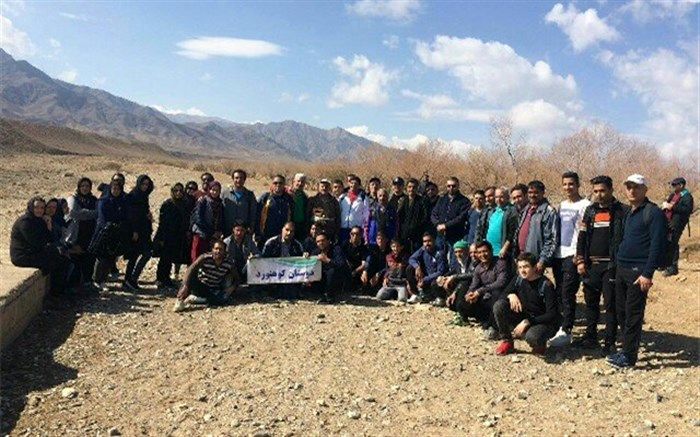 آموزش محیط زیست و پاکسازی طبیعت در دستورکار فعالان محیط زیست