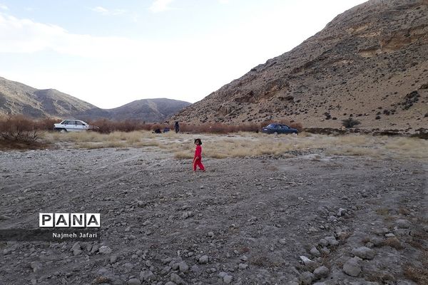 طبیعت گردی در روستای چاه سبز حاجی آباد
