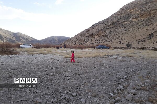 طبیعت گردی در روستای چاه سبز حاجی آباد